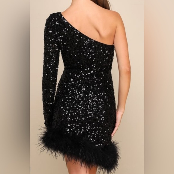 Lulu's Black Sequin One-Shoulder Dress With Feathers XSMALL XS - Picture 7 of 7